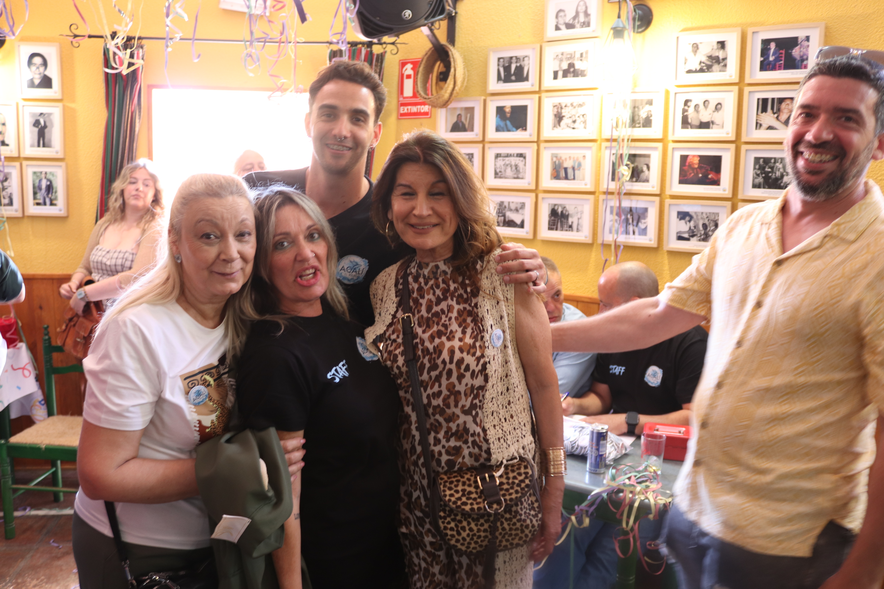 Staff ACALI con asistentes