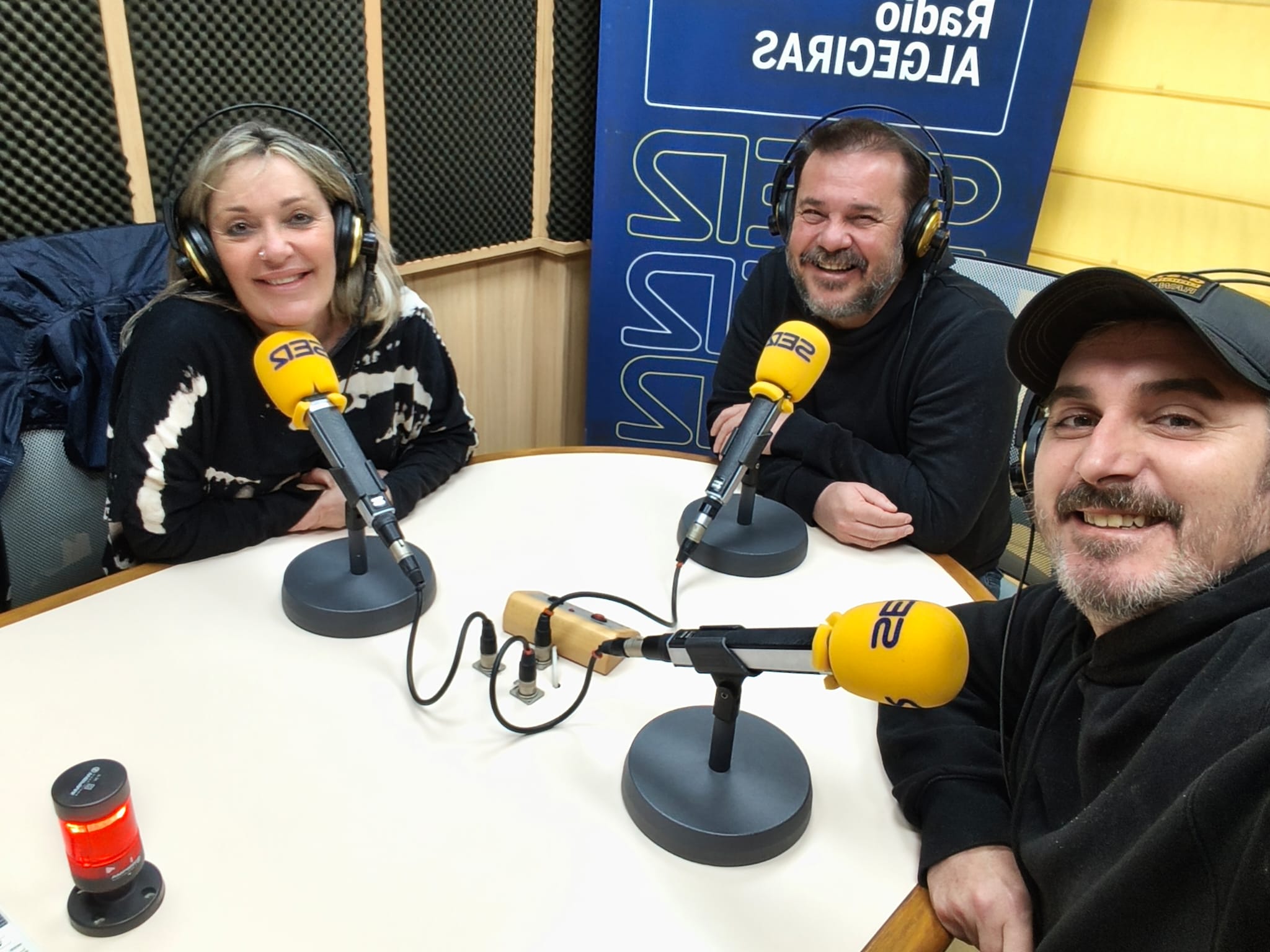 Miembros de ACALI en Radio Algeciras (SER)